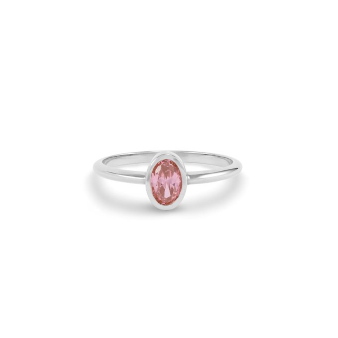 Pink_oval_sapphire_ring_white_gold