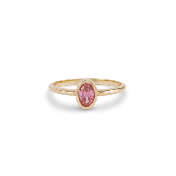 Pink_oval_sapphire_ring_yellow_gold