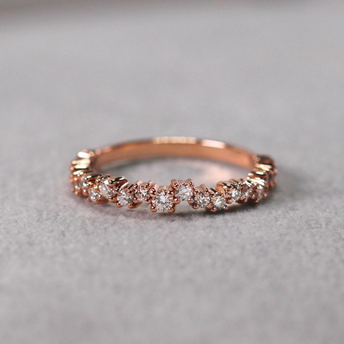 Scattered_diamond_ring_detail