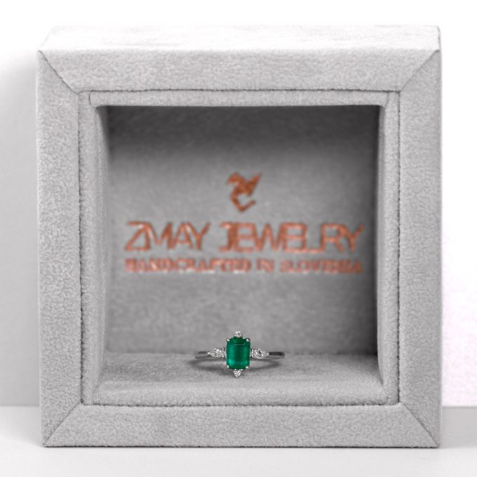 One_of_a_kind_emerald_and_diamond_engagement_ring_details