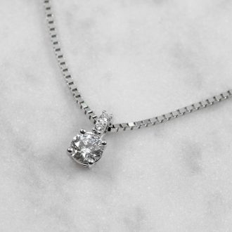 Diamond_pave_solitaire_necklace_detail