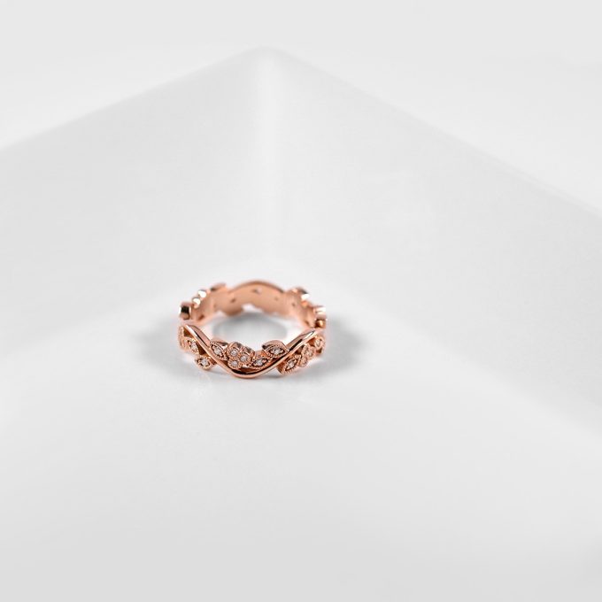 Vintage_inspired_Milgrain_diamond_wedding_ring_detail