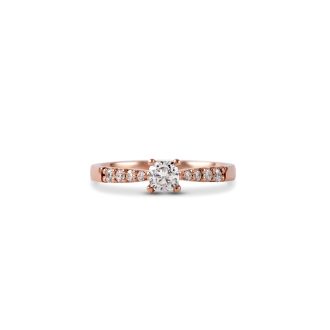 Petite_Cushion_Diamond_Engagement_ring_rose_gold