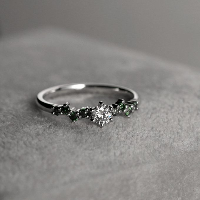 Scattered_green_diamonds_engagement_ring_detail