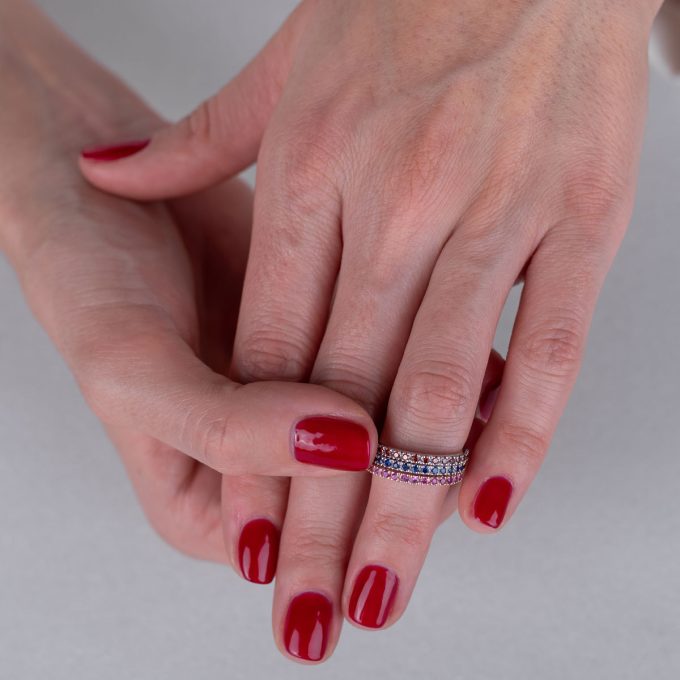 Thin_pink_sapphire_half_eternity_ring_details