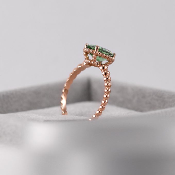 Bubbles_oval_tourmaline_ring_details