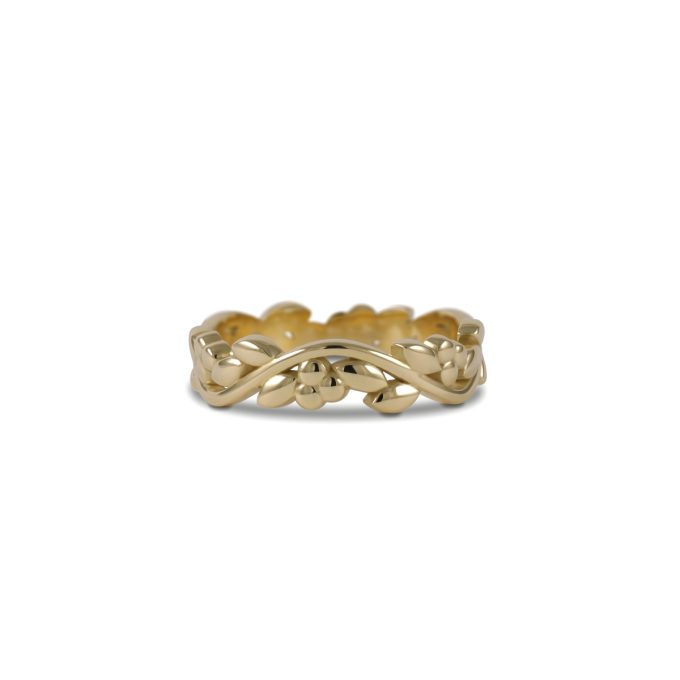Wavy_vintage_inspired_wedding_ring_yellow_gold