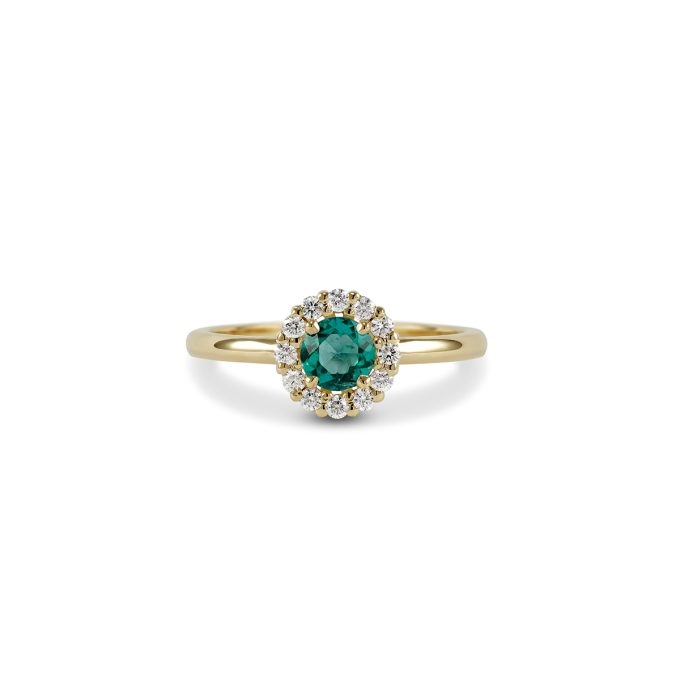 Emerald_Diamond_halo_engagement_ring_yellow_gold