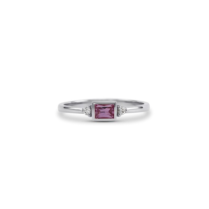 Pink_sapphire_baguette_and_diamond_engagement_ring_white_gold