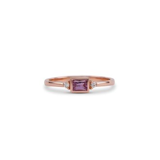 Pink_sapphire_baguette_and_diamond_engagement_ring_rose_gold