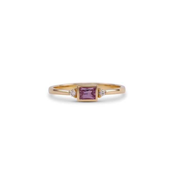 Pink_sapphire_baguette_and_diamond_engagement_ring_yellow_gold