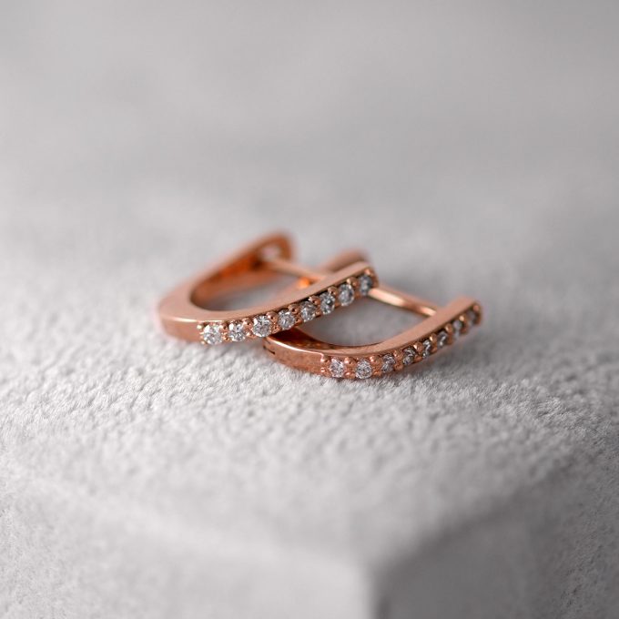 Diamantni_uhani_kreol_pave_detajl Creole_pave_diamond_earrings_detail