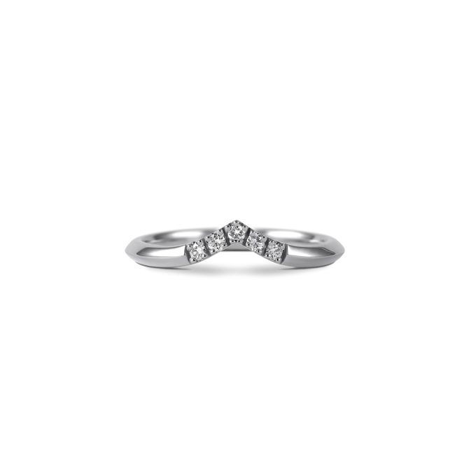 Prilegajoc_diamantni_prstan_V_belo_zlato Chevron_diamond_ring_white_gold