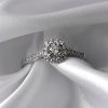 Diamantni_zarocni_prstan_halo_0.25ct_detajl