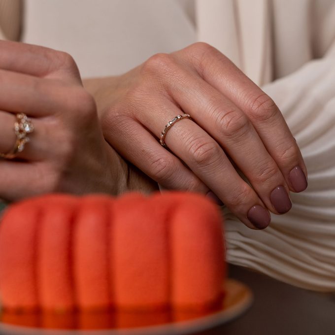 Baguette_round_diamond_wedding_ring_details