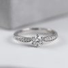 Engagement_ring_Diamond_Dream_detail
