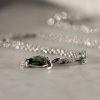 Edinstvena_ogrlica_speca_morska_zelva_s_safirjem_in_diamanti_Detajl One_of_a_kind_sleeping_sea_turtle_sapphire_and_diamond_necklace_detail